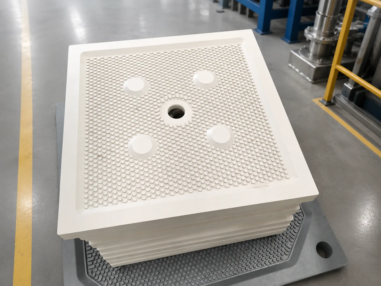 630 mm chamber filter plates for compact filter presses