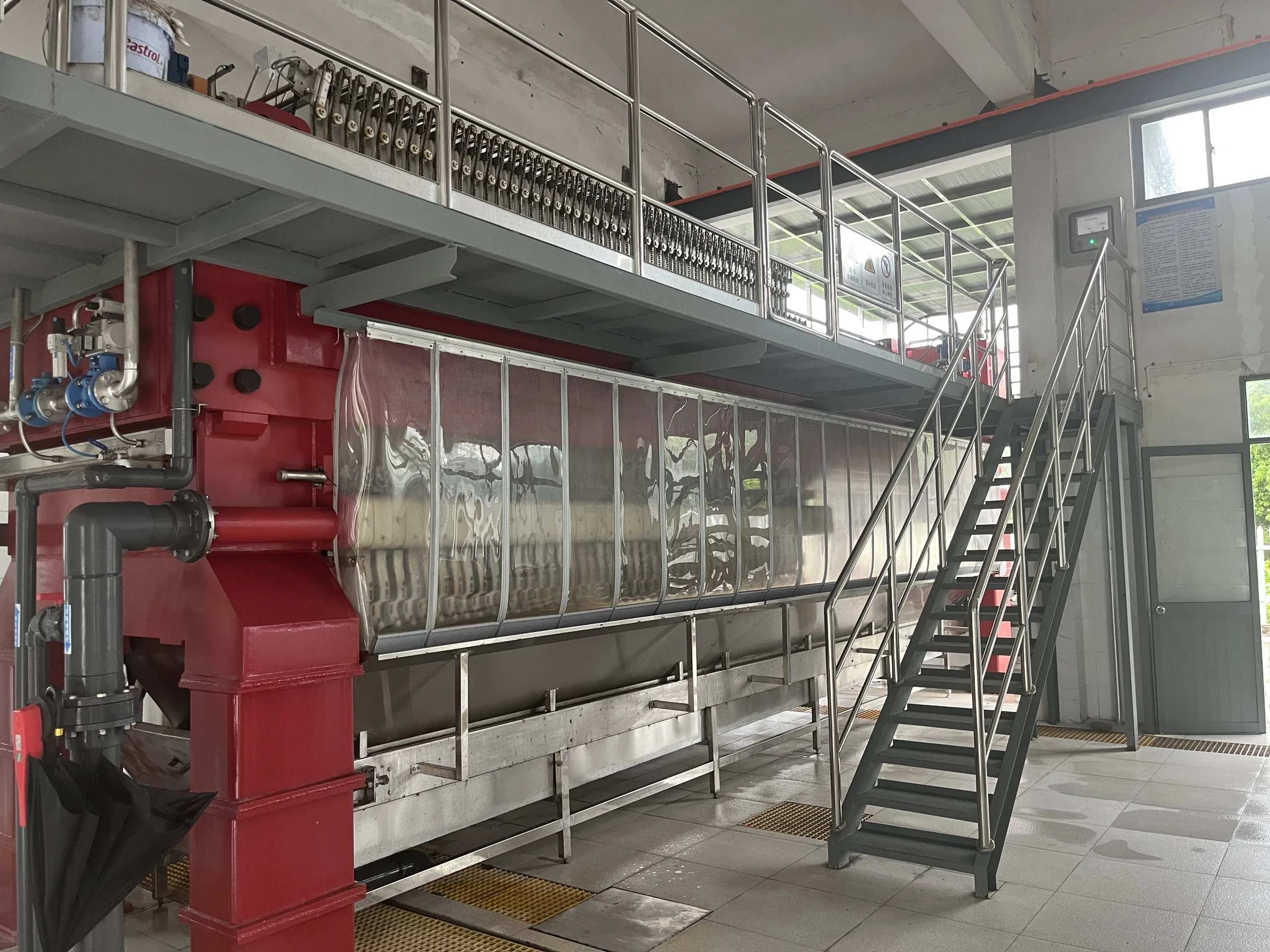 Filter press installed with stairs and operating platform