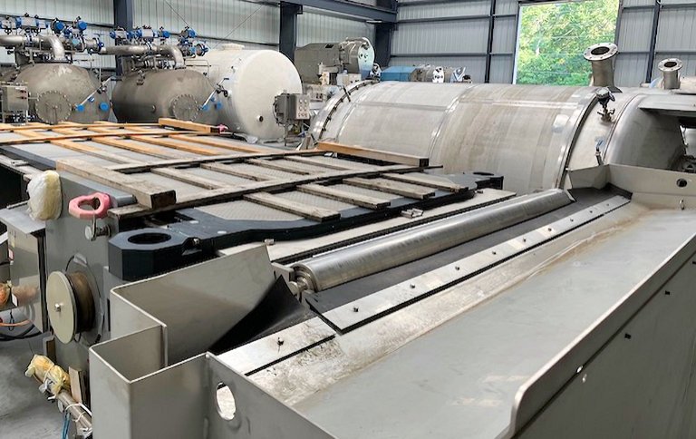 PF60-class tower press equipment and plate pack at site